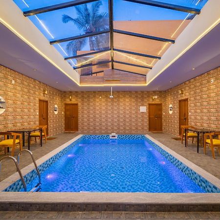 Teak Leaf Gateway Villa With Swimming Pool Indoor Games Kālapettai Eksteriør billede