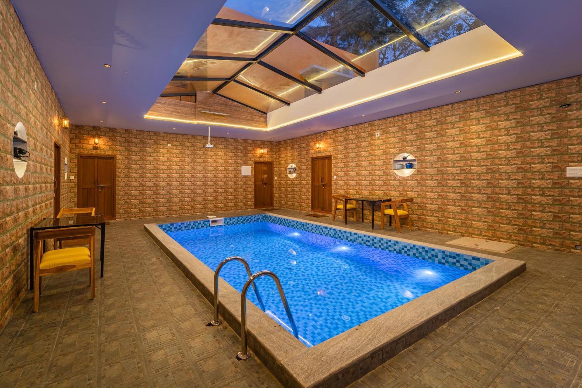 Teak Leaf Gateway Villa With Swimming Pool Indoor Games Kālapettai Eksteriør billede