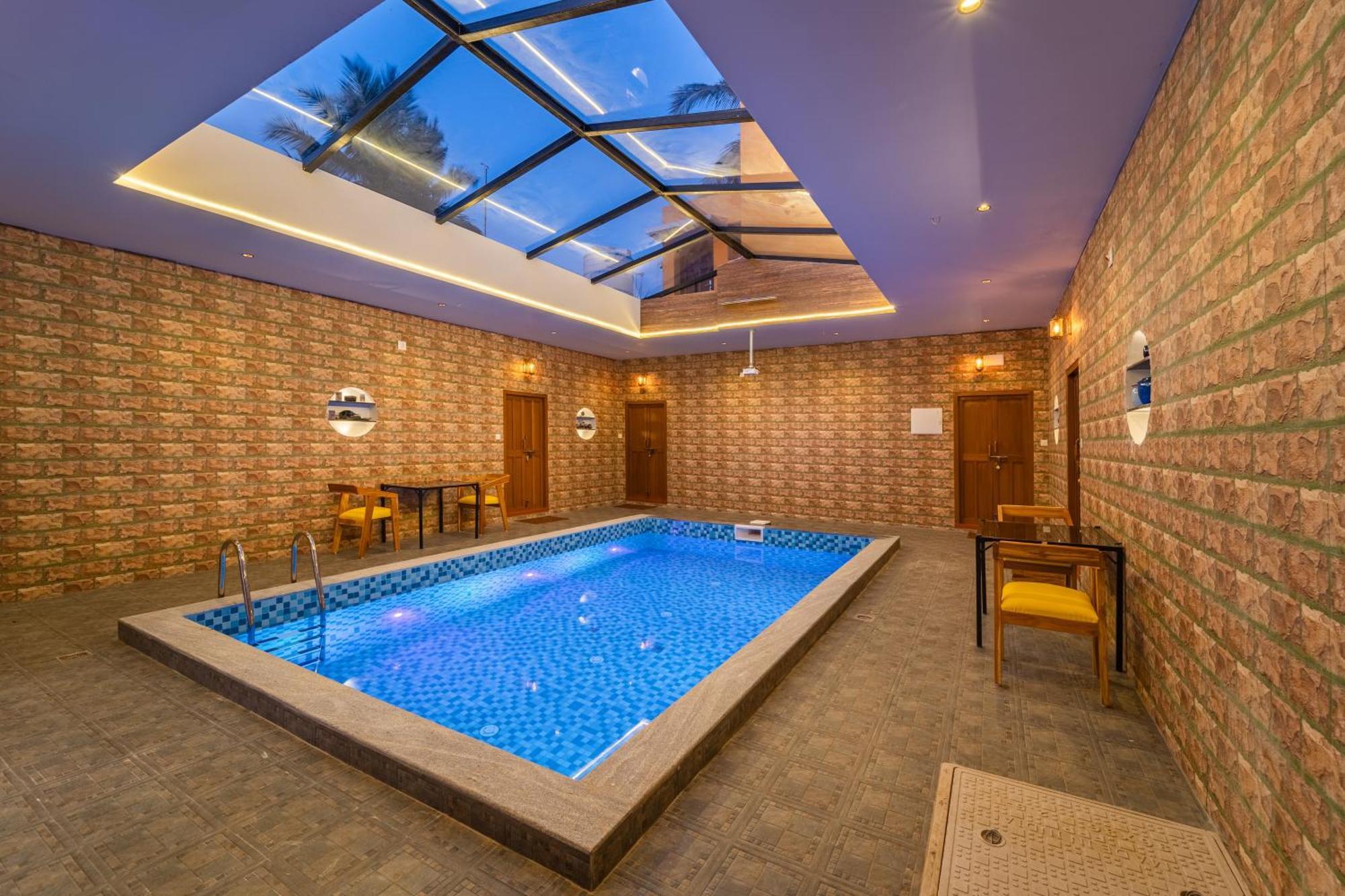 Teak Leaf Gateway Villa With Swimming Pool Indoor Games Kālapettai Eksteriør billede