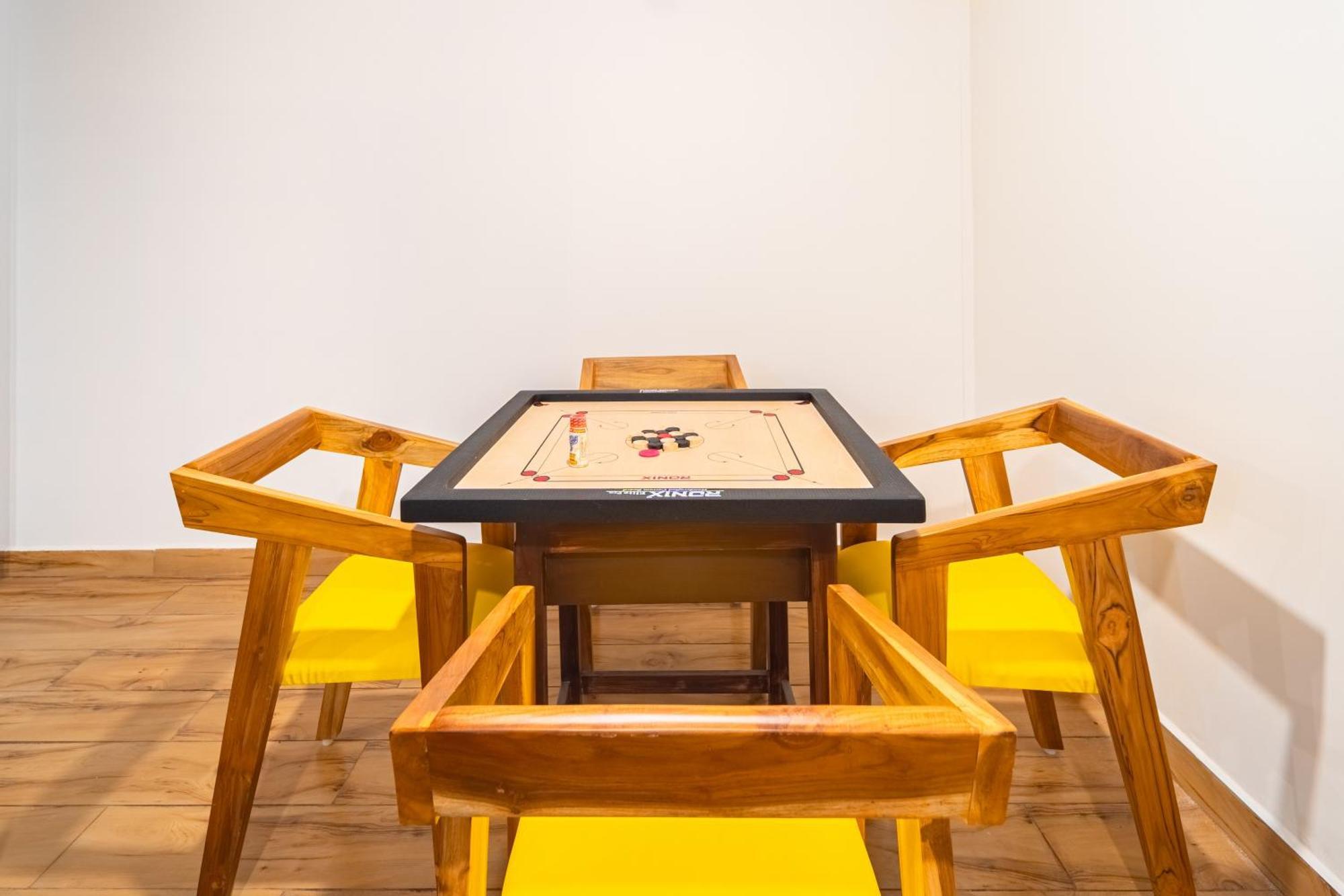 Teak Leaf Gateway Villa With Swimming Pool Indoor Games Kālapettai Eksteriør billede