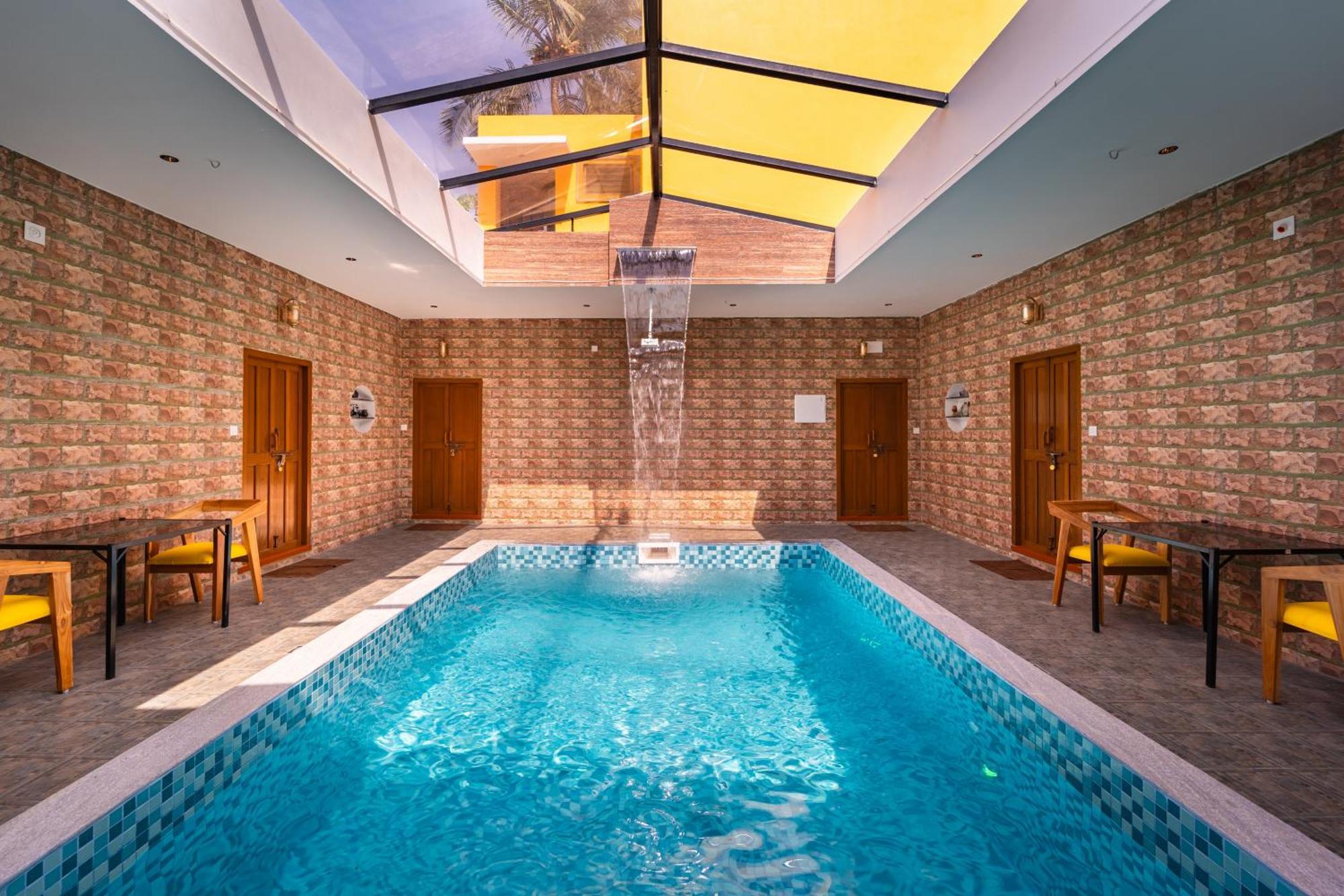 Teak Leaf Gateway Villa With Swimming Pool Indoor Games Kālapettai Eksteriør billede