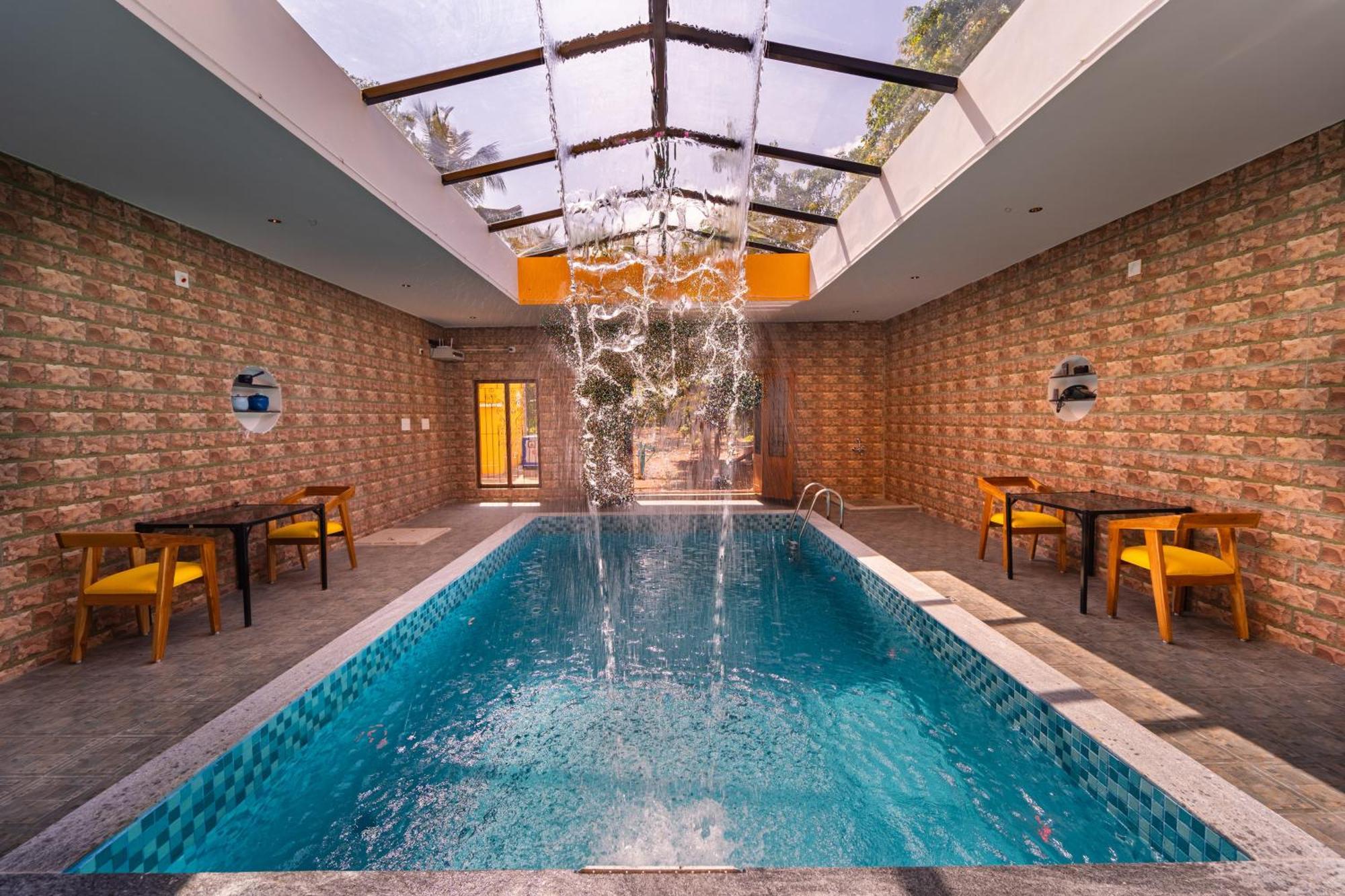 Teak Leaf Gateway Villa With Swimming Pool Indoor Games Kālapettai Eksteriør billede
